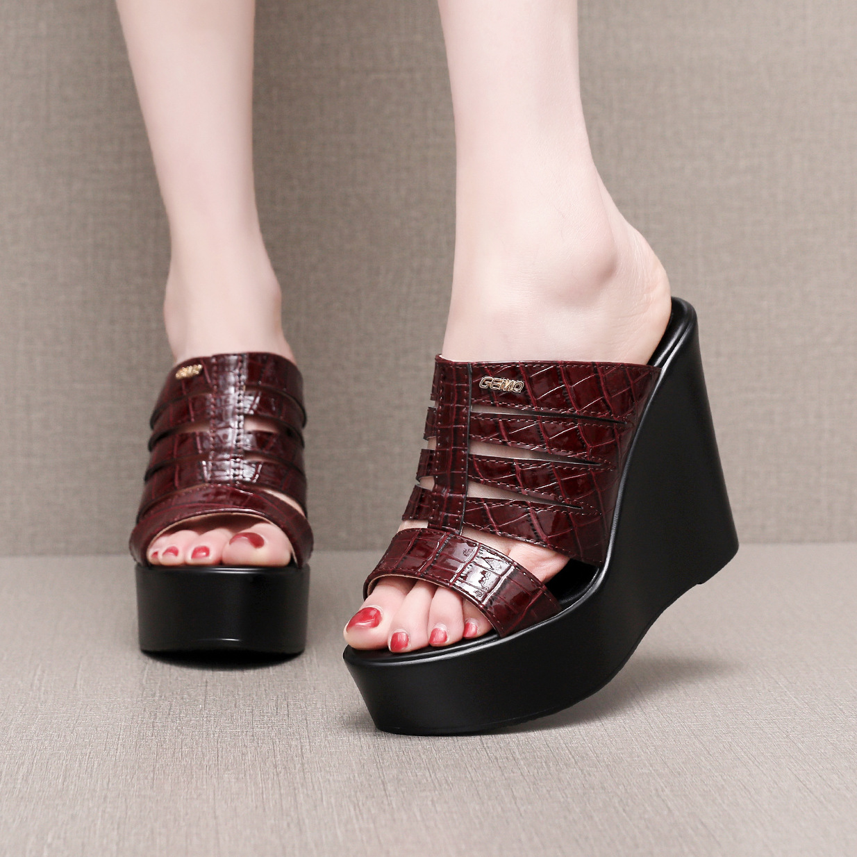 Street Fashion Clothing - Chinelo de Couro de Verão de